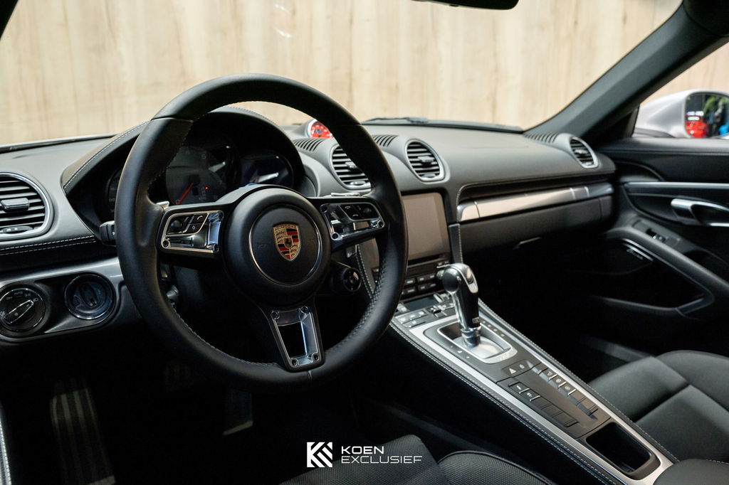 Porsche 718 Cayman S