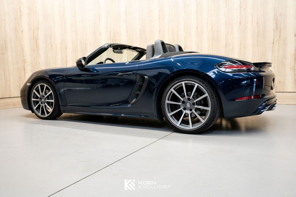 Porsche 718 Boxster