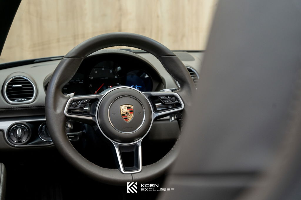 Porsche 718 Boxster