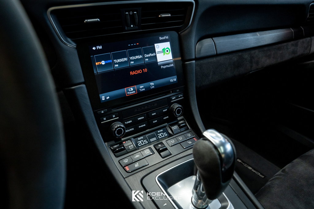 Porsche 991.2 Carrera GTS