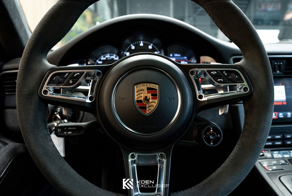 Porsche 991.2 Carrera GTS