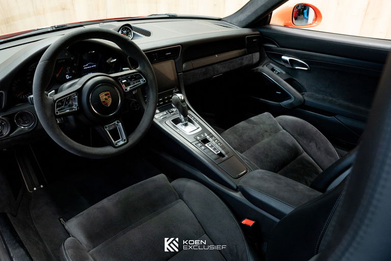 Porsche 991.2 Carrera GTS