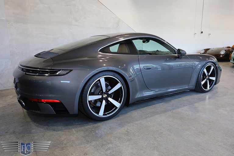 Porsche 992 Carrera 4S