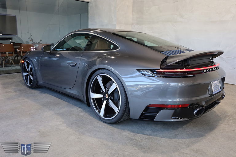 Porsche 992 Carrera 4S