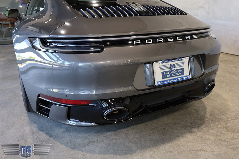 Porsche 992 Carrera 4S