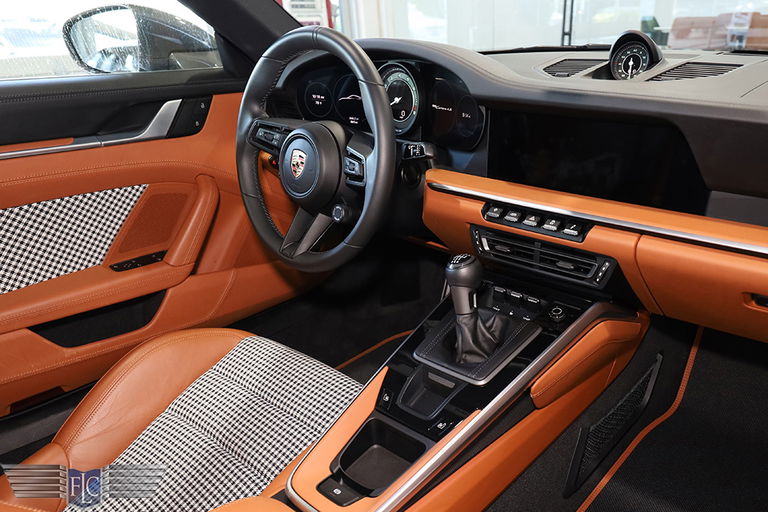 Porsche 992 Carrera 4S