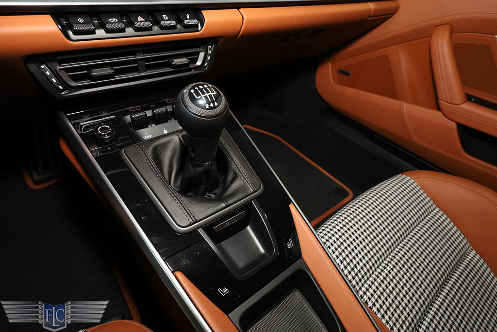 Porsche 992 Carrera 4S