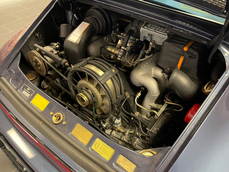 Porsche 911 Carrera 3.2