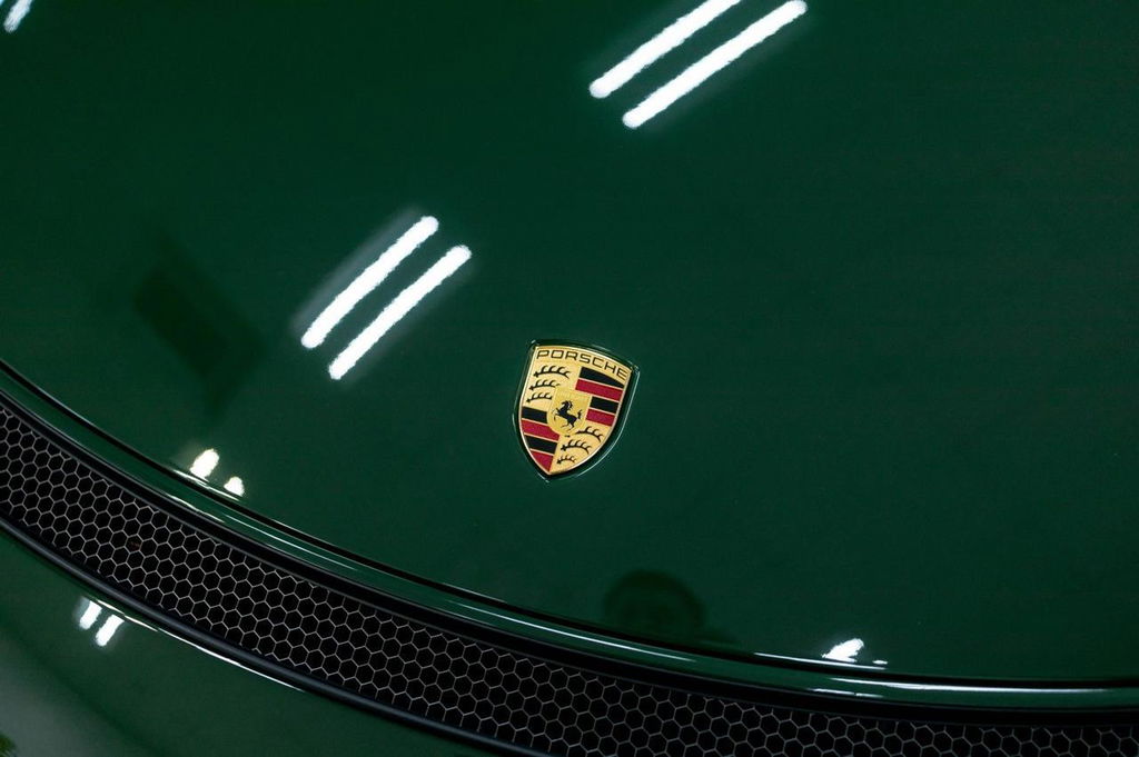 Porsche 718 Cayman GT4