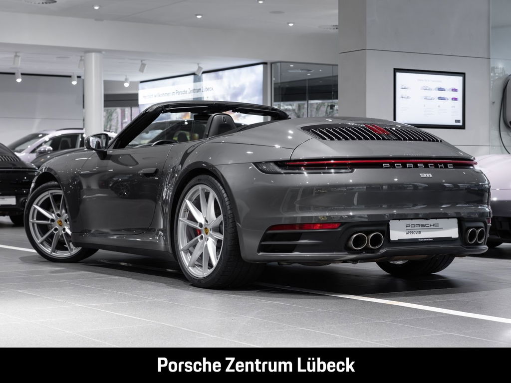 Porsche 992 Carrera 4S