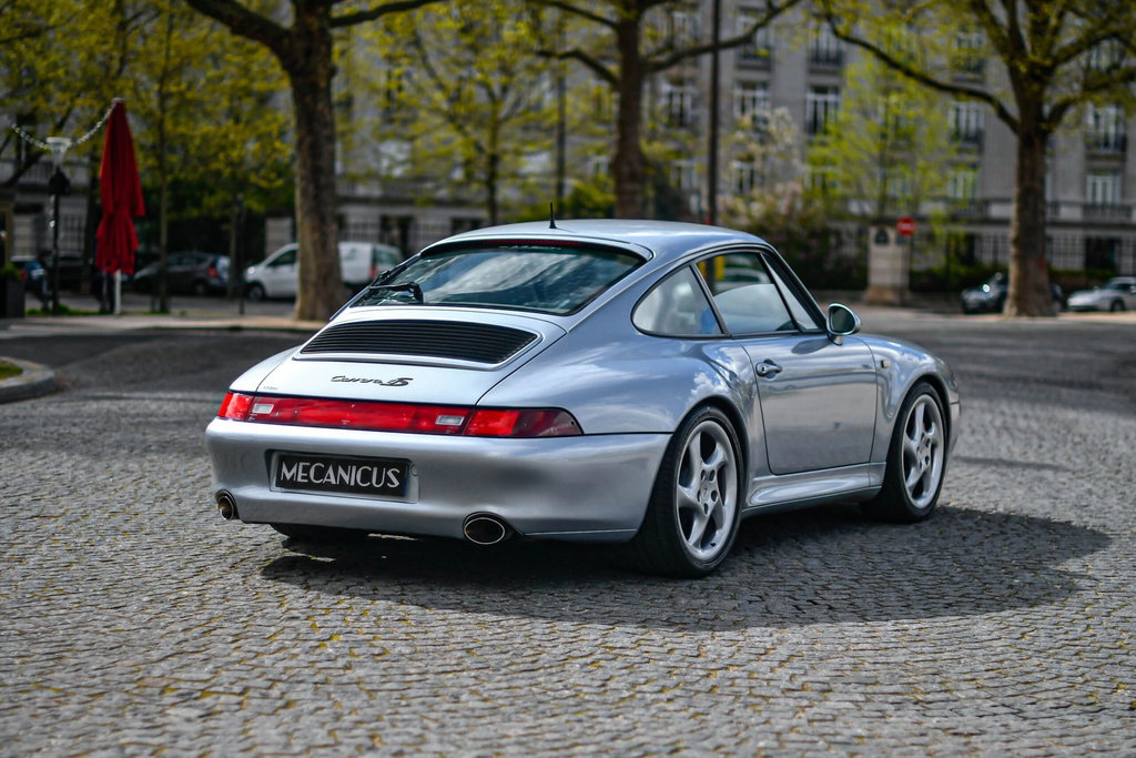 Porsche 993 Carrera 4S