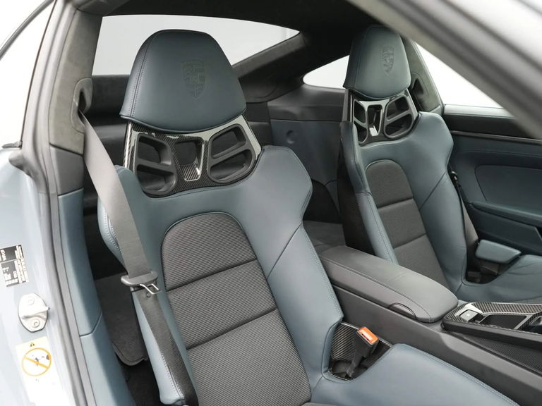 Porsche 992 GT3 Touring