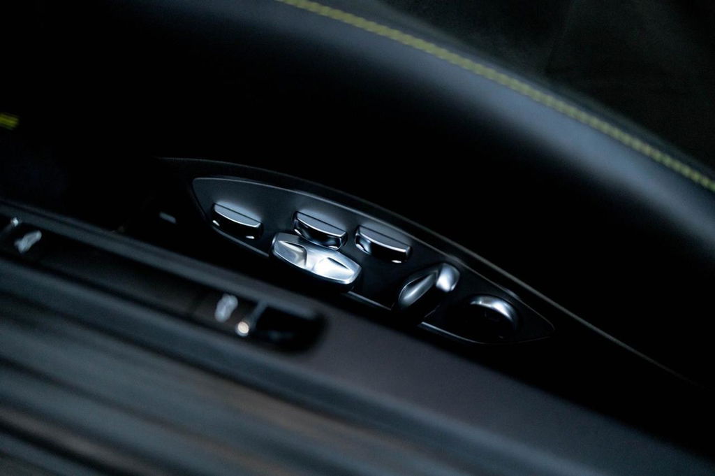 Porsche 718 Cayman GT4