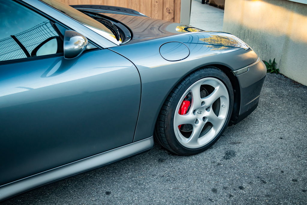 Porsche 996 Carrera 4S