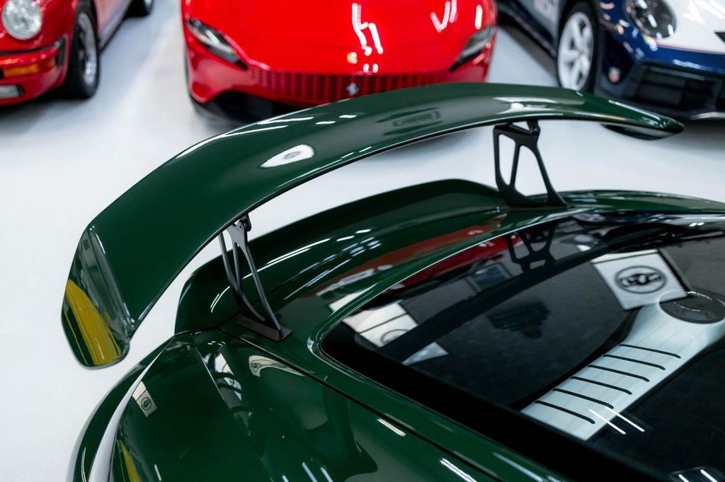 Porsche 718 Cayman GT4