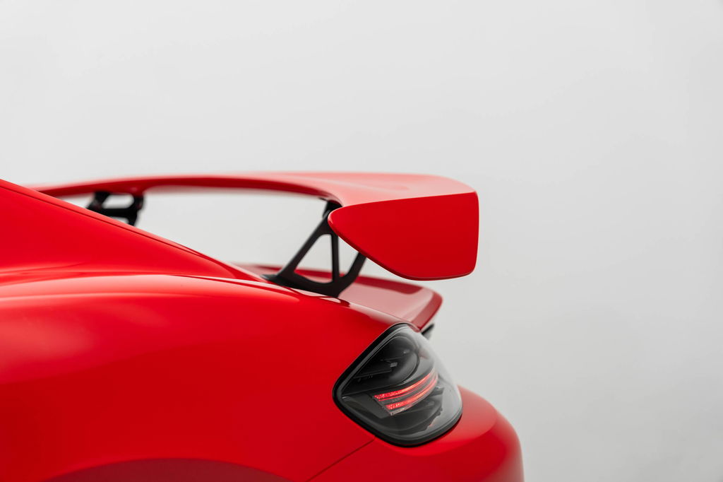 Porsche 718 Cayman GT4