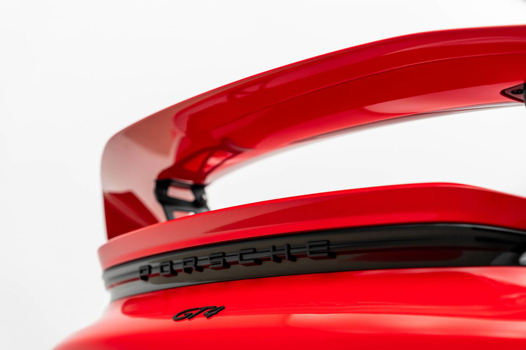 Porsche 718 Cayman GT4