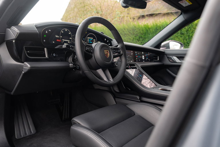 Porsche Taycan 4S Cross Turismo