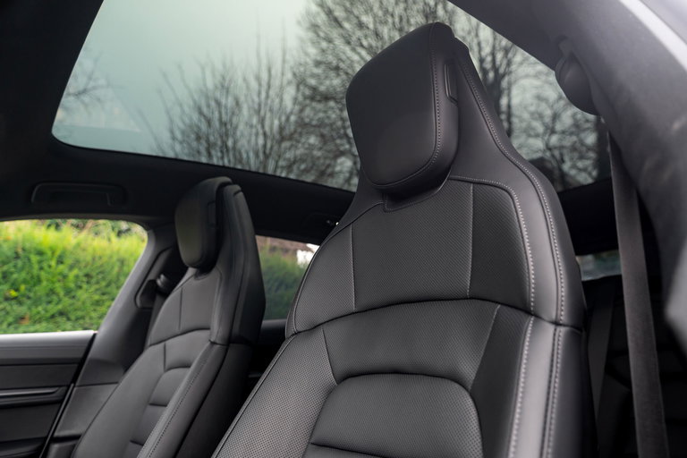 Porsche Taycan 4S Cross Turismo