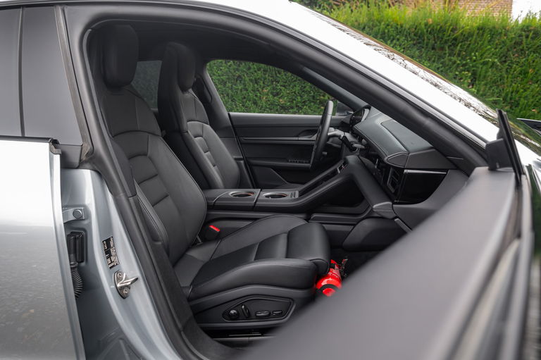 Porsche Taycan 4S Cross Turismo