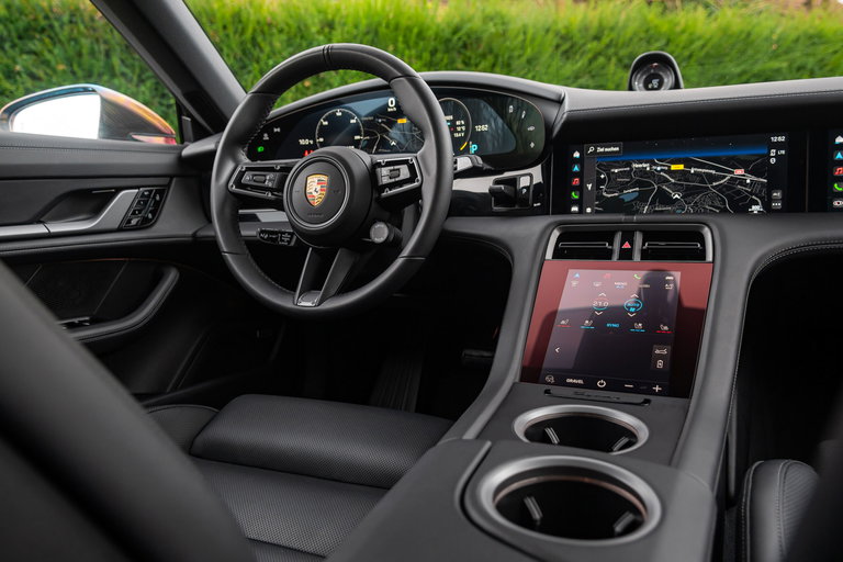 Porsche Taycan 4S Cross Turismo