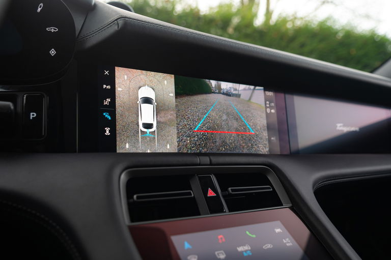 Porsche Taycan 4S Cross Turismo