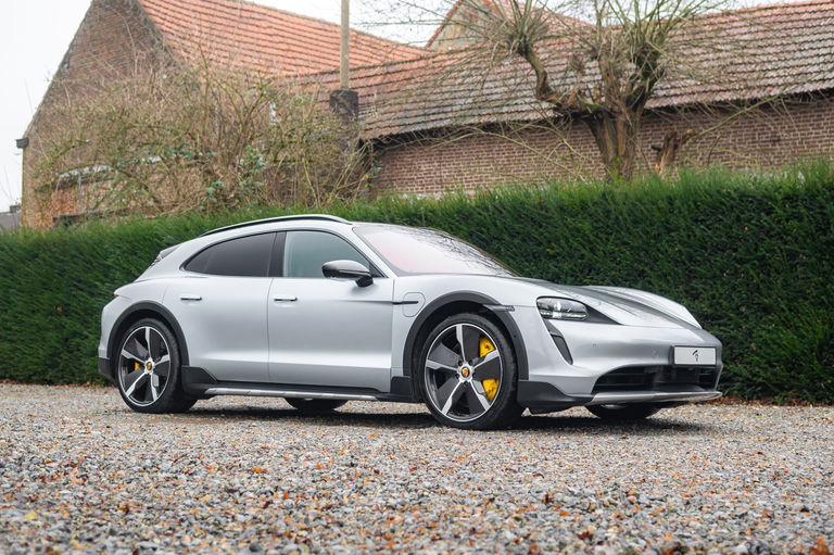 Porsche Taycan 4S Cross Turismo