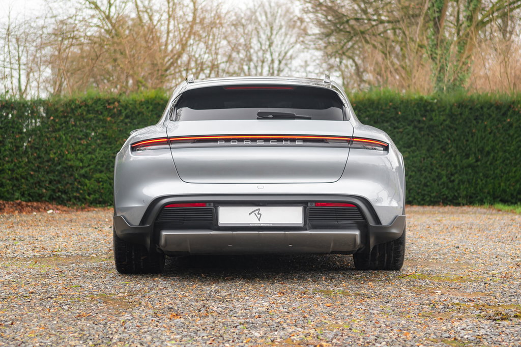 Porsche Taycan 4S Cross Turismo