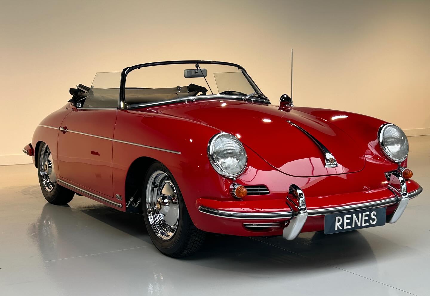 Porsche 356 B 1600 Roadster 1962 - elferspot.com - Marketplace for