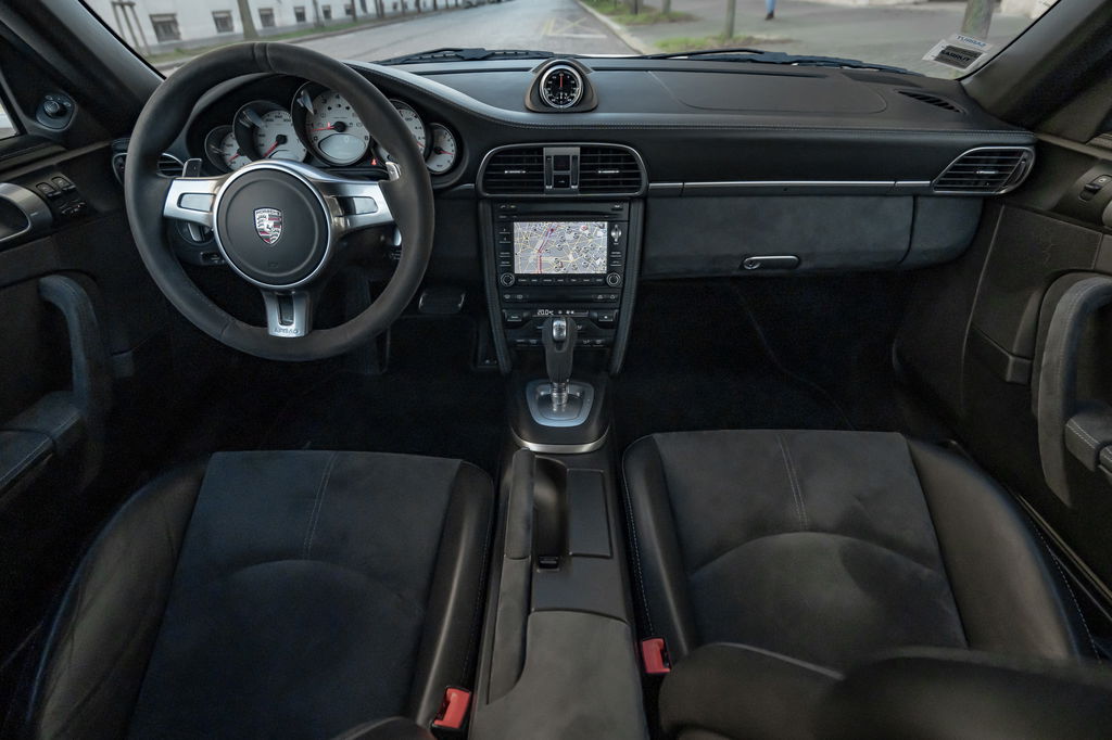 Porsche 997.2 Carrera GTS