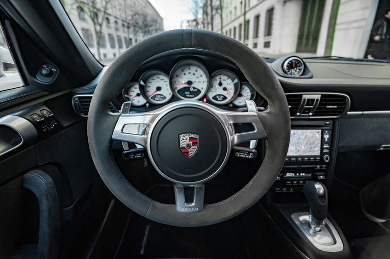 Porsche 997.2 Carrera GTS