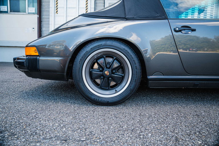 Porsche 911 Carrera 3.2