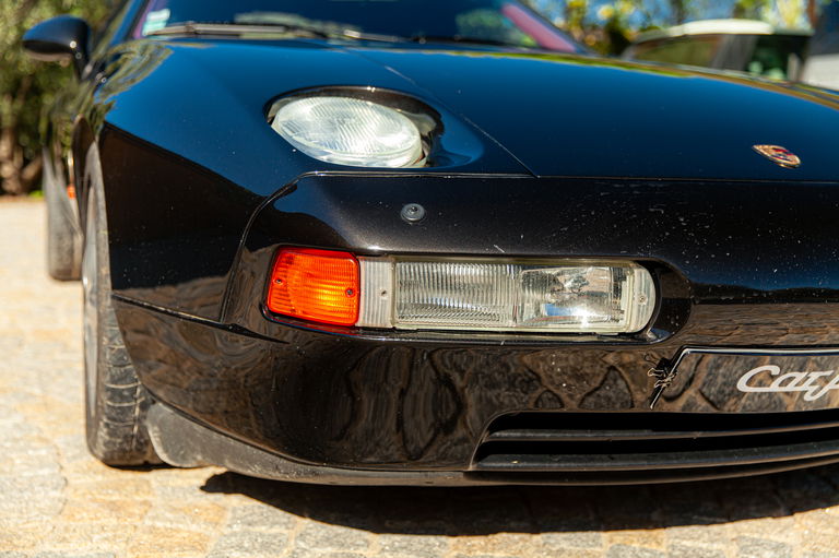 Porsche 928 GTS