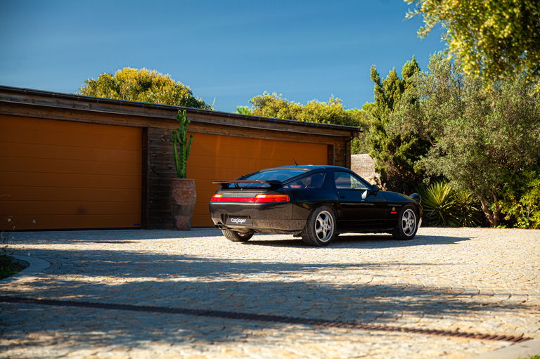 Porsche 928 GTS