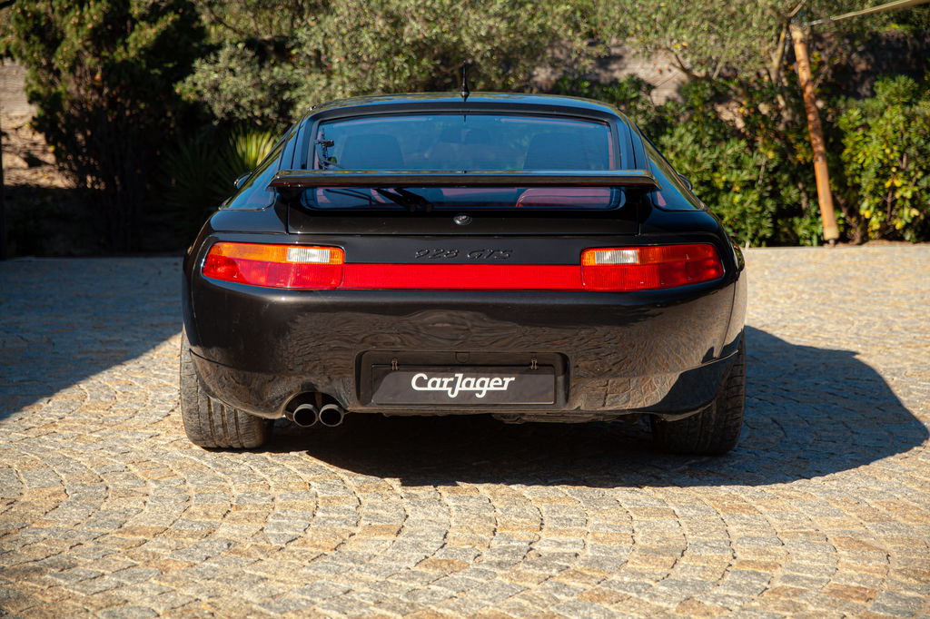 Porsche 928 GTS