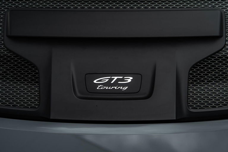 Porsche 992 GT3 Touring