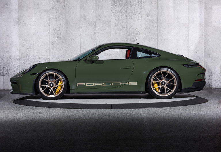 Porsche 992 GT3 Touring