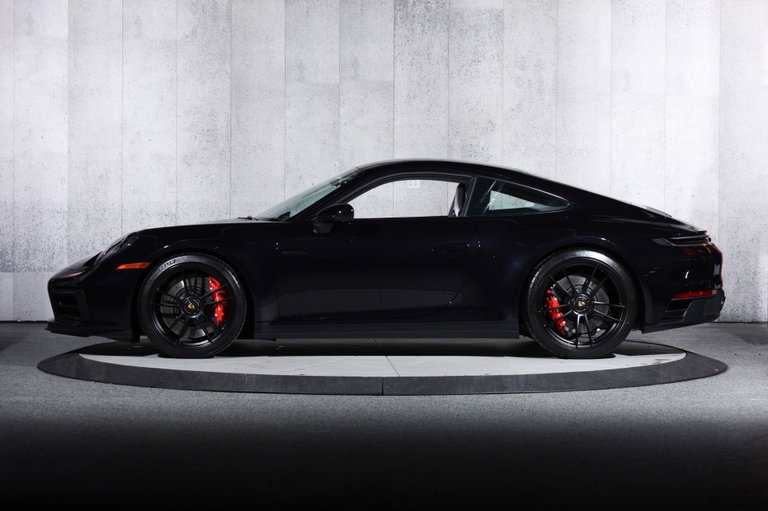 Porsche 992 Carrera GTS