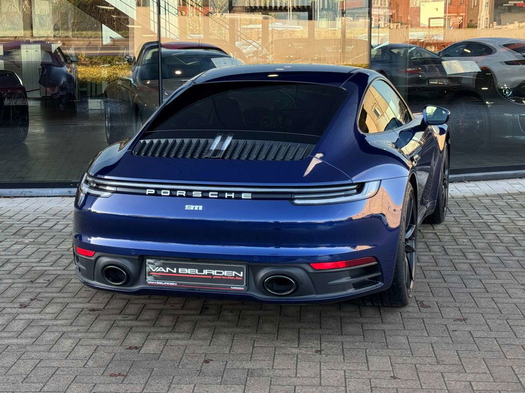 Porsche 992 Carrera