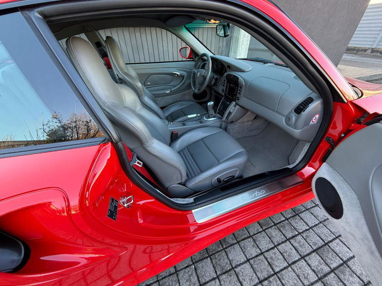 Porsche 996 Turbo