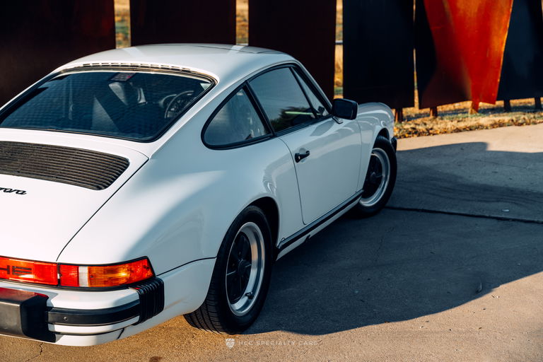 Porsche 911 Carrera 3.2