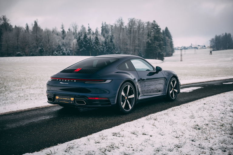 Porsche 992 Carrera