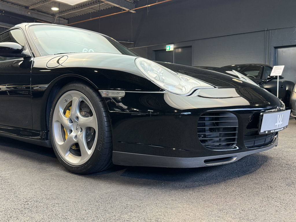 Porsche 996 Carrera 4S