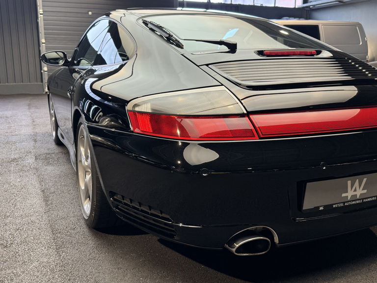 Porsche 996 Carrera 4S