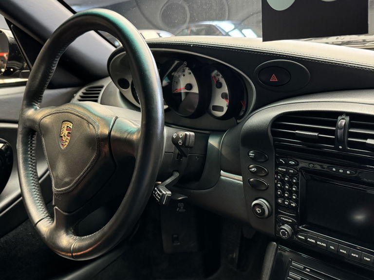 Porsche 996 Carrera 4S