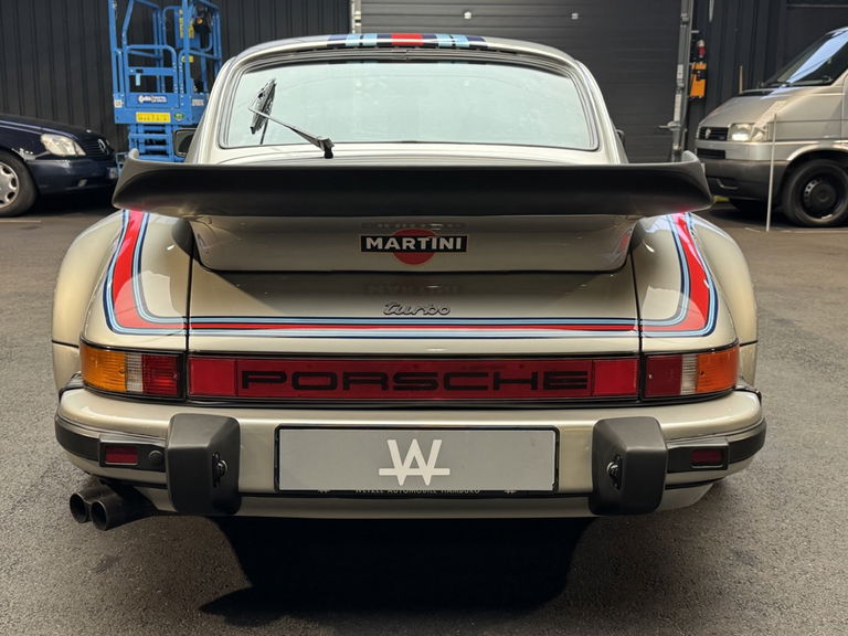 Porsche 911 Turbo 3.3