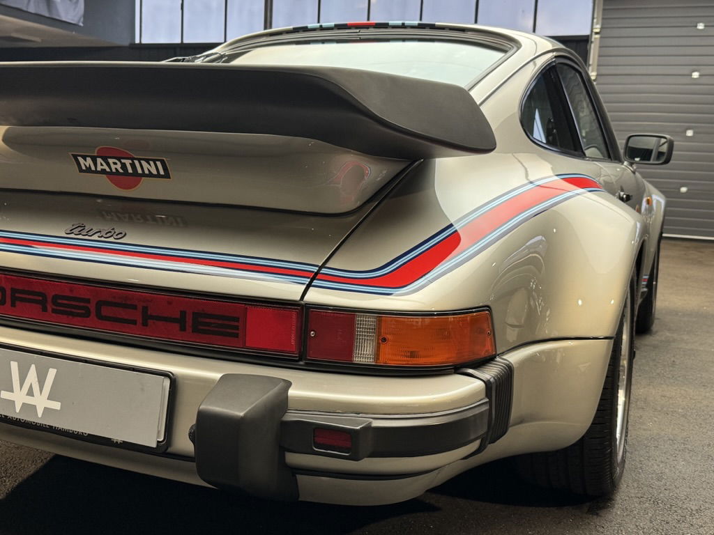 Porsche 911 Turbo 3.3