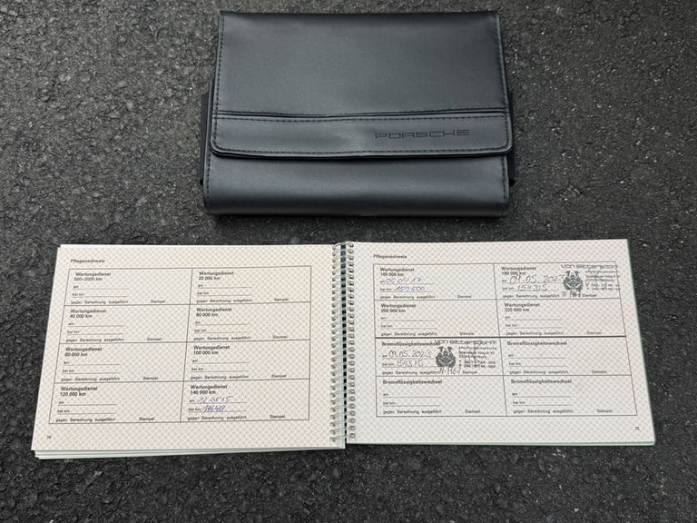 Porsche 911 Turbo 3.3