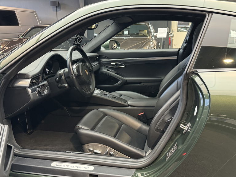 Porsche 991 Carrera 4