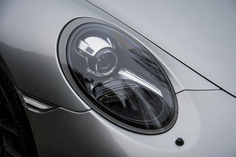 Porsche 991.2 Carrera GTS